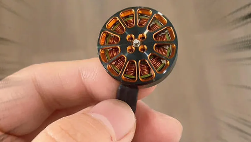 Brushless motor for drones